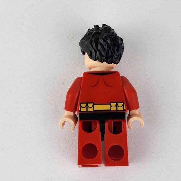 LEGO DC Comics Super Heroes Batman Minifigure - Robin Red No Cape - Picture 2 of 2